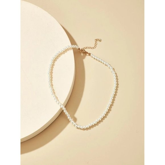 Faux Pearl Beaded Necklace - Picture 2 of 3